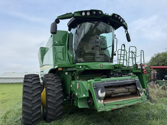 2022 John Deere S780 Equipment Image0