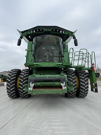 Image of John Deere S780 equipment image 2