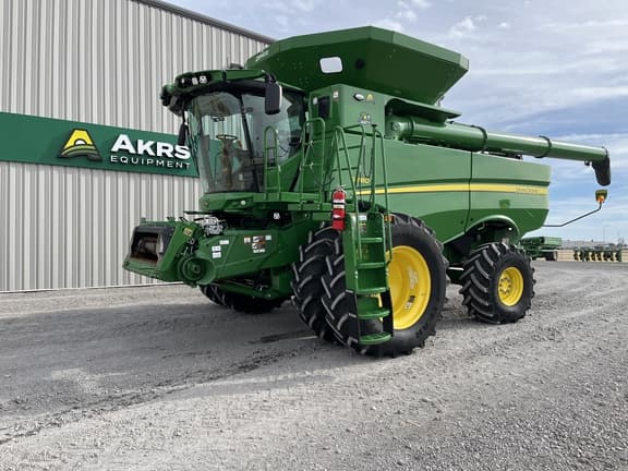 Image of John Deere S780 Primary image