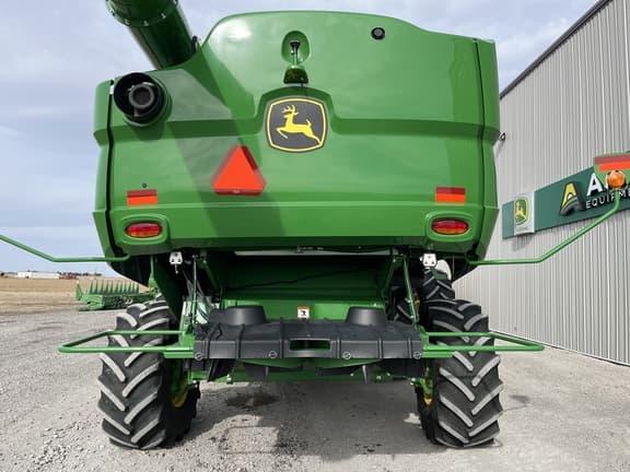 Image of John Deere S780 equipment image 4