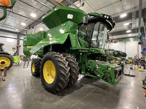 2022 John Deere S780 Image