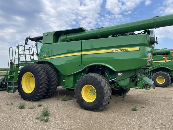 Image of John Deere S780 equipment image 2