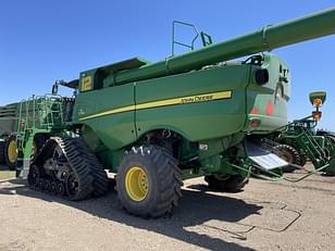 Main image John Deere S780 6