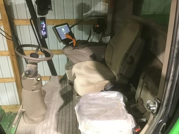 Image of John Deere S780 equipment image 3