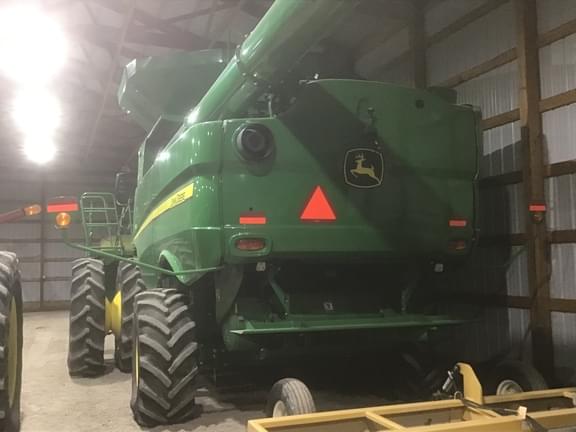 Image of John Deere S780 equipment image 2