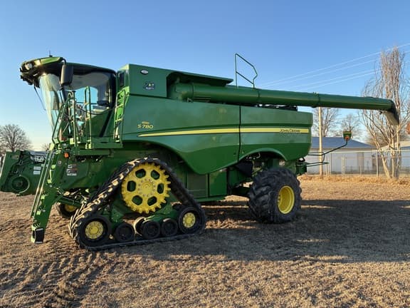 Image of John Deere S780 equipment image 1