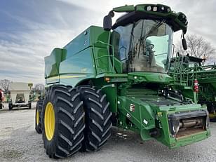 Main image John Deere S780 1