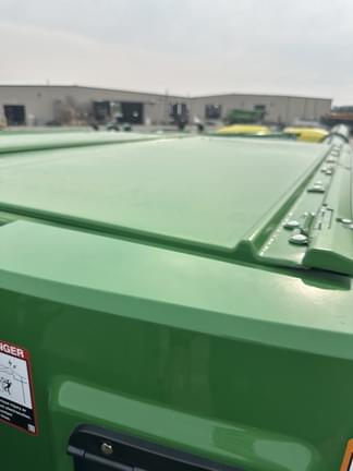 Image of John Deere S780 equipment image 4