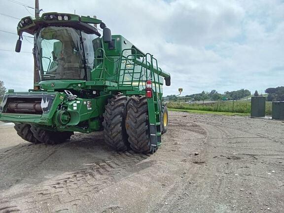 Image of John Deere S780 equipment image 2