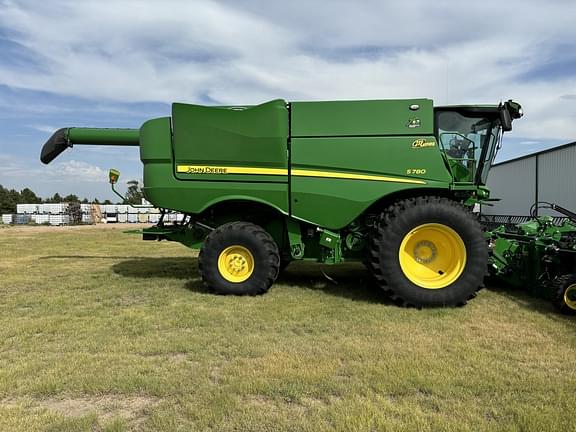 Image of John Deere S780 Primary image
