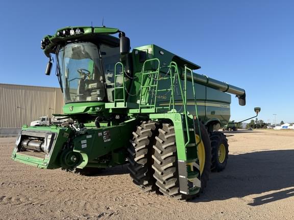 Image of John Deere S780 equipment image 1