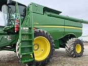 Thumbnail image John Deere S780 0