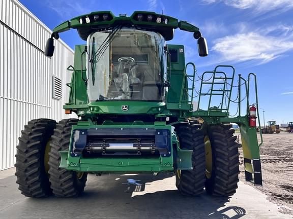 Image of John Deere S780 equipment image 3