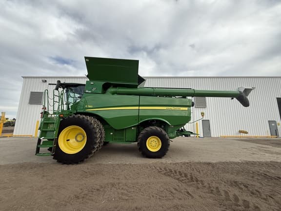 Image of John Deere S780 equipment image 1