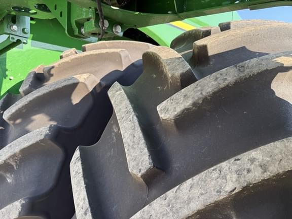 Image of John Deere S780 equipment image 1