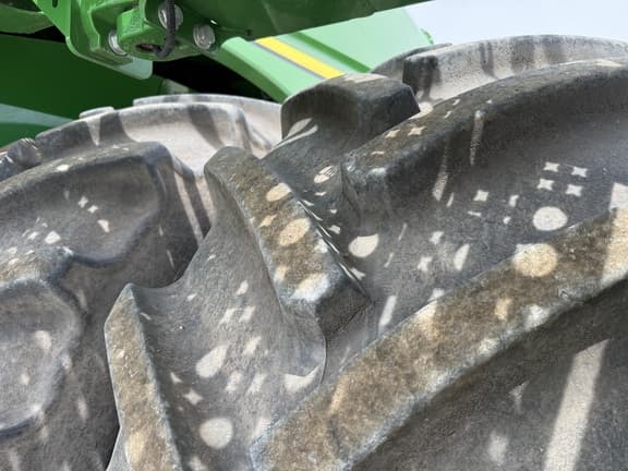 Image of John Deere S780 equipment image 1