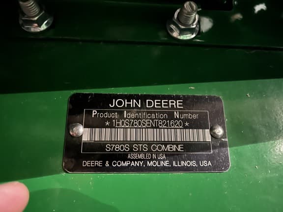Image of John Deere S780 equipment image 1