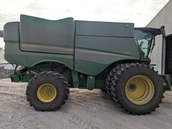 Image of John Deere S780 equipment image 4