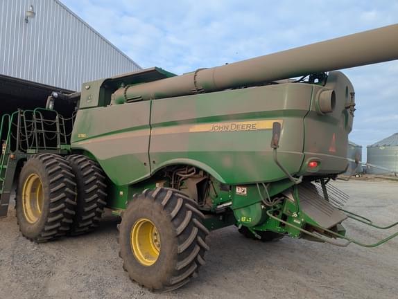 Image of John Deere S780 equipment image 2