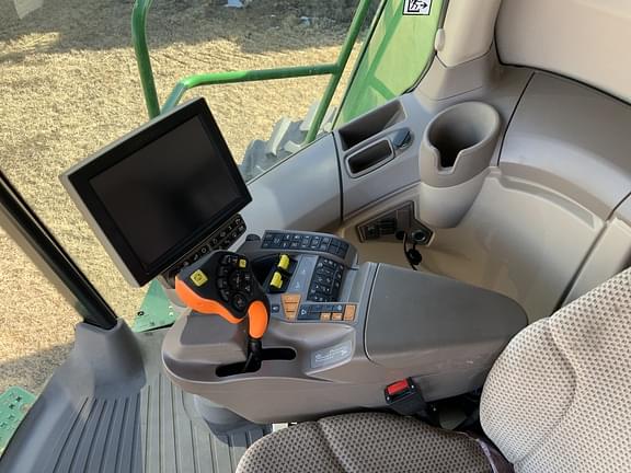 Image of John Deere S780 equipment image 2