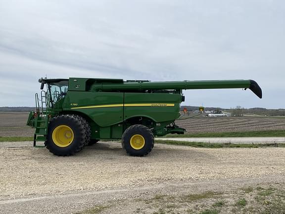 Image of John Deere S780 equipment image 4