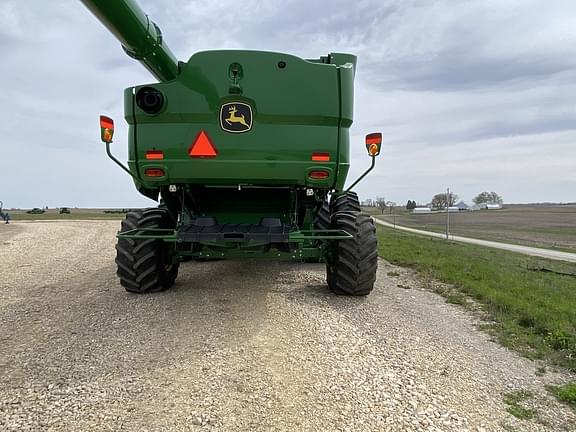 Image of John Deere S780 equipment image 3