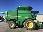 Thumbnail image John Deere S780 1