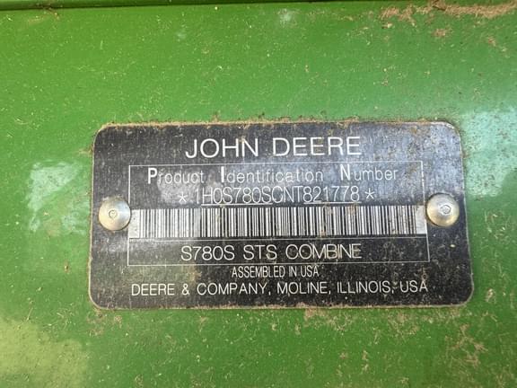 Image of John Deere S780 equipment image 1