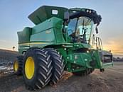 Thumbnail image John Deere S780 1