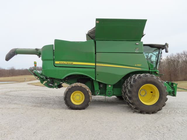 Image of John Deere S780 equipment image 3