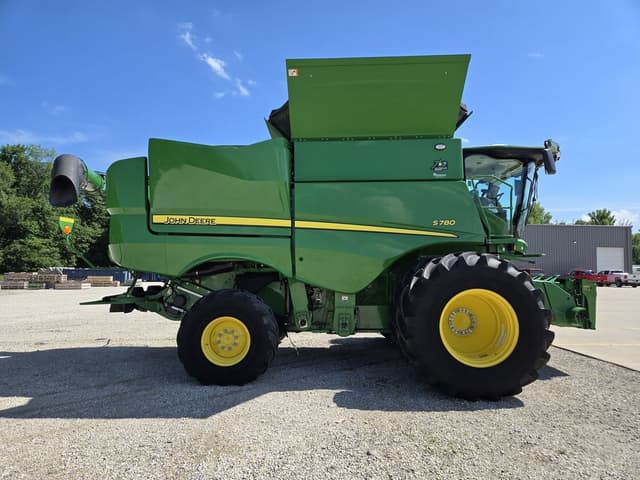Image of John Deere S780 equipment image 3