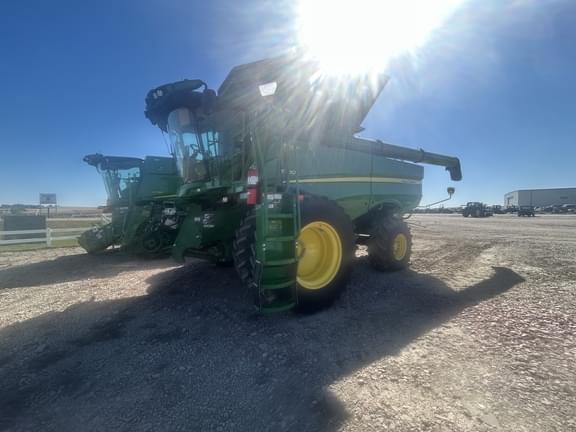 Image of John Deere S780 Primary image