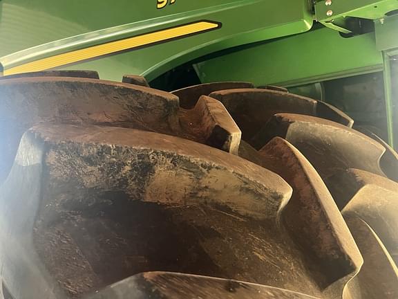 Image of John Deere S780 equipment image 2