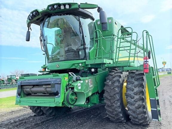 Main image John Deere S780