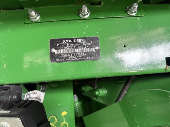 Image of John Deere S780 equipment image 2