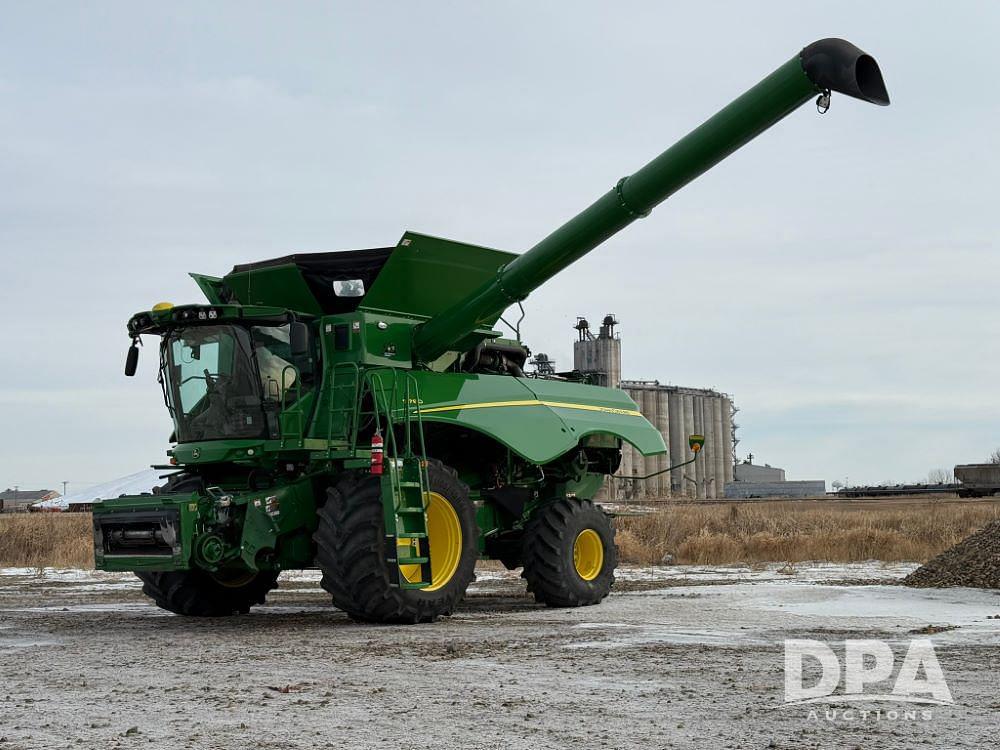 Image of John Deere S780 Primary image