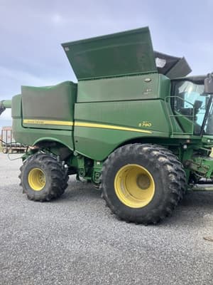2022 John Deere S790 Image