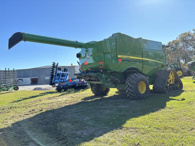 Image of John Deere S790 equipment image 4
