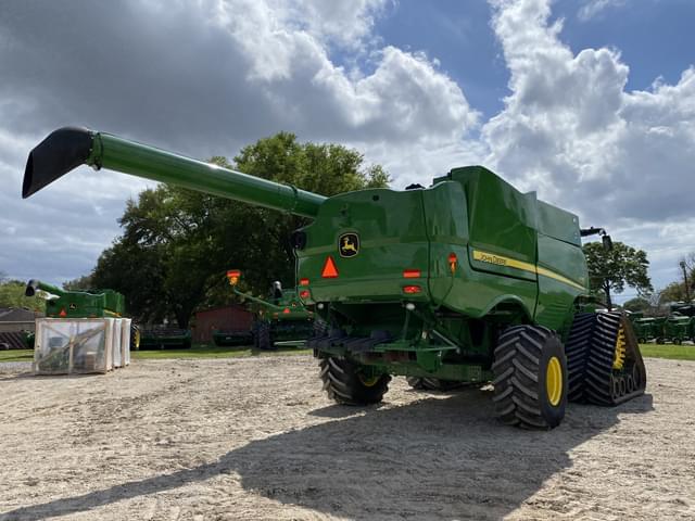 Image of John Deere S790 equipment image 4