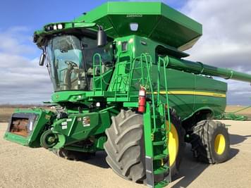 Main image John Deere S790