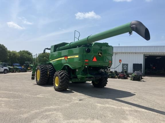 Image of John Deere S790 equipment image 2