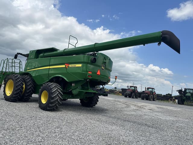 Image of John Deere S790 equipment image 4