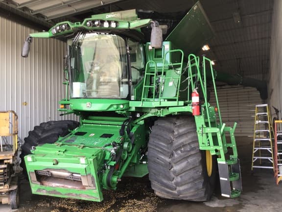 Image of John Deere S790 Primary image