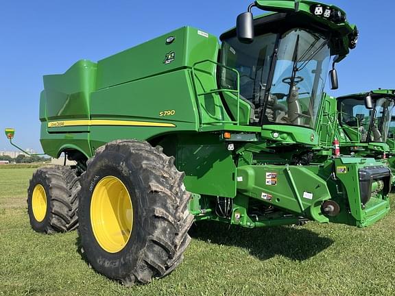 Image of John Deere S790 Primary image