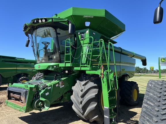 Image of John Deere S790 equipment image 2
