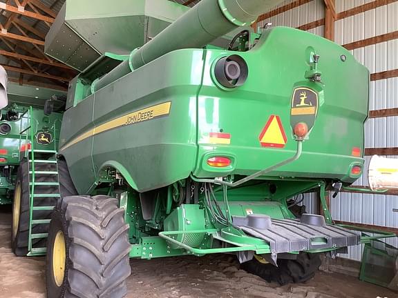 Image of John Deere S790 equipment image 1