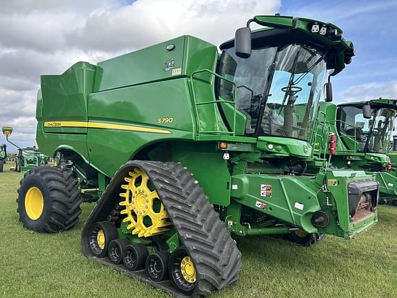 Image of John Deere S790 Primary image