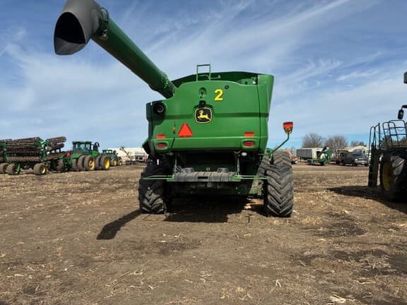 Image of John Deere S790 equipment image 4
