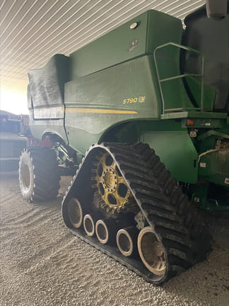 2022 John Deere S790 Equipment Image0