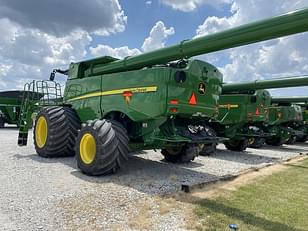 Main image John Deere S790 8